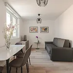 Hurban Anastasio 12 Park Apartman