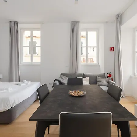 Apartment Hurban Anastasio 12 Park Triest
