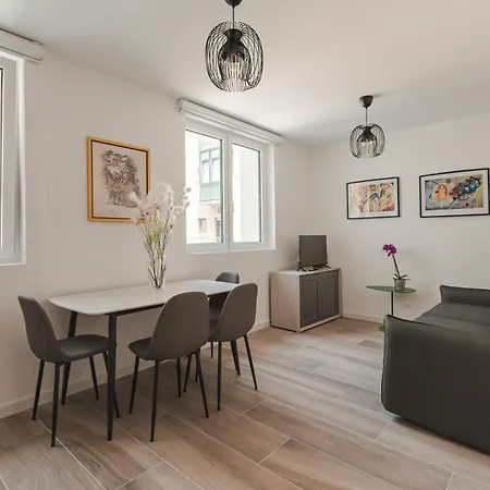 Hurban Anastasio 12 Park Apartman Trieszt
